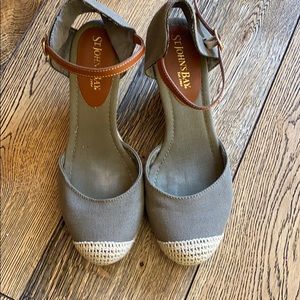 St. John’s Bay Wedge